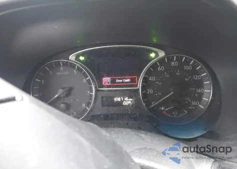 2015 Nissan Pathfinder Platinum/S/Sl/Sv z USA, uszkodzony, nr VIN 5N1AR2MM9FC630153